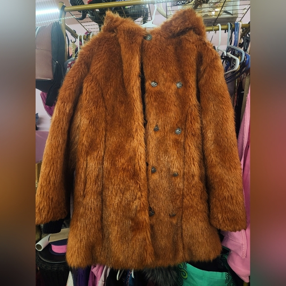 SpiritHoods Vamp Wolf Coat - Picture 3 of 10